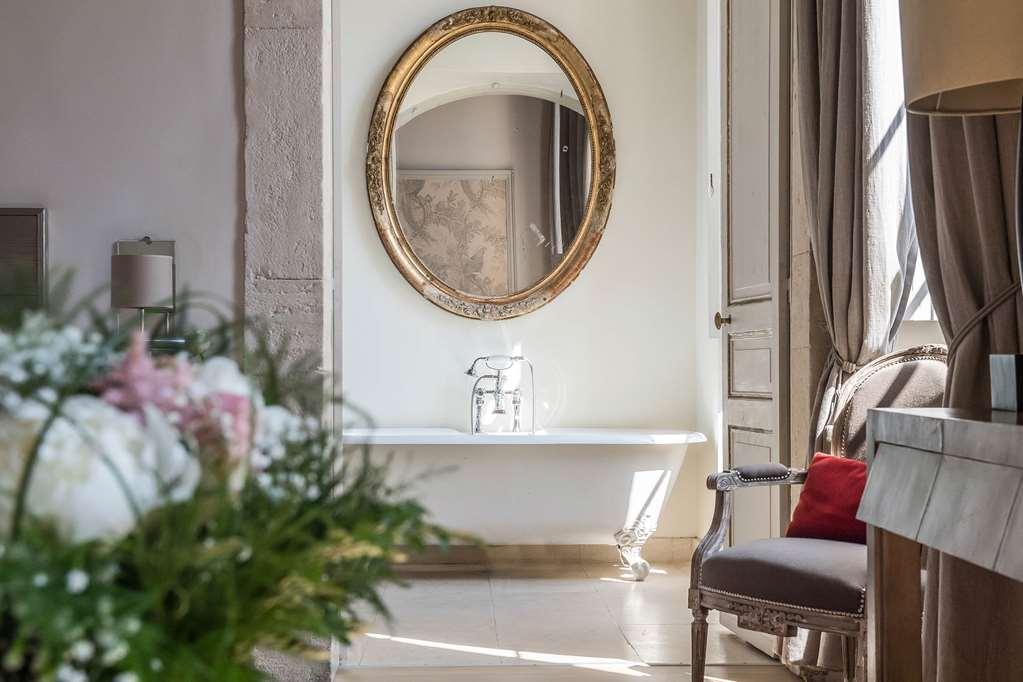 Chateau De Massillan Uchaux Bilik gambar